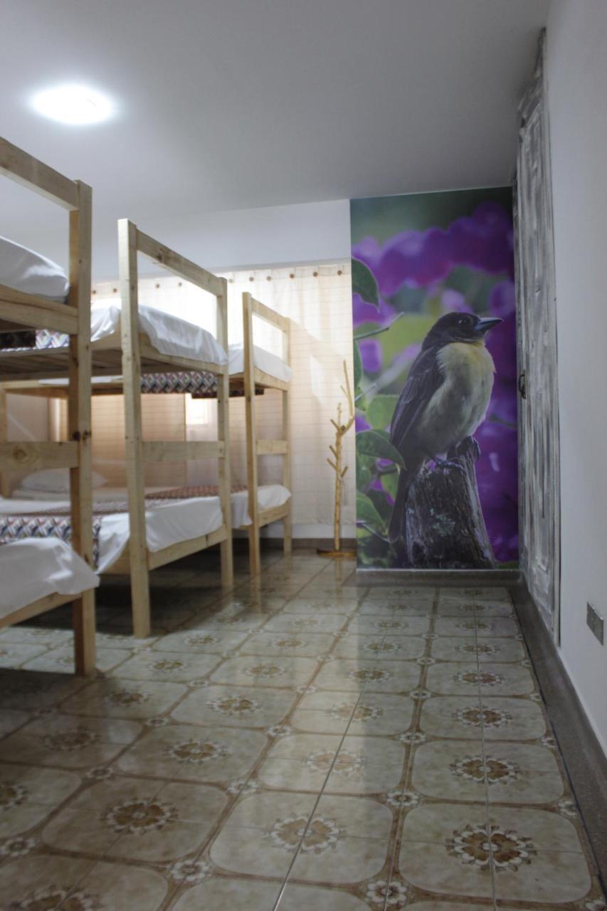 La Otra Mitad Hostel Armenia  Buitenkant foto