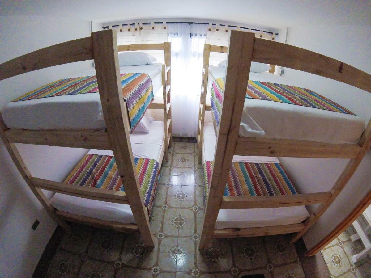La Otra Mitad Hostel Armenia  Buitenkant foto