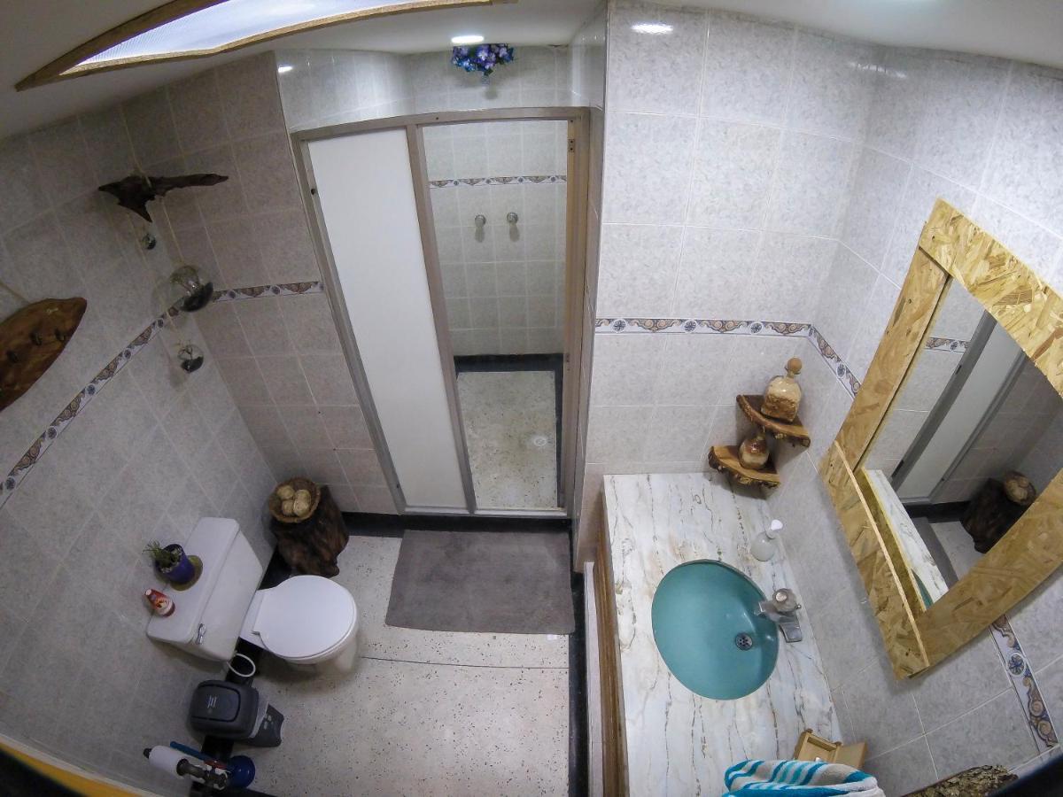 La Otra Mitad Hostel Armenia  Buitenkant foto